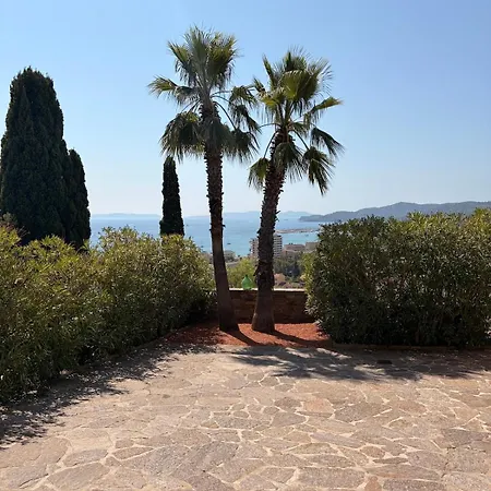 别墅 Vue Avec Piscine, Centre A Pieds