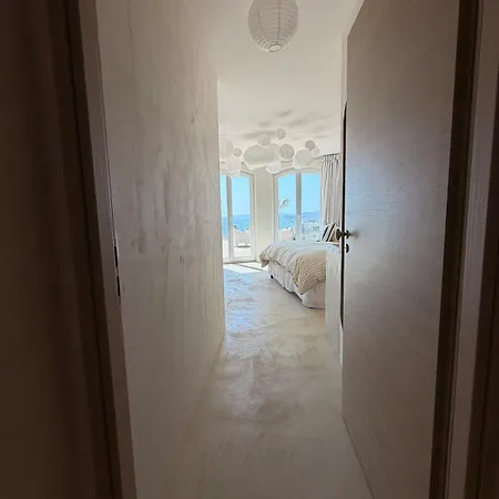 Villa Vue Avec Piscine, Centre A Pieds Le Lavandou
